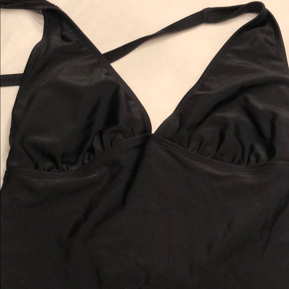 Old navy one piece size small - Picture 2 of 5